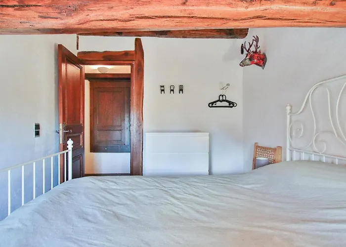 Holiday home In With Sauna Baraque de Fraiture